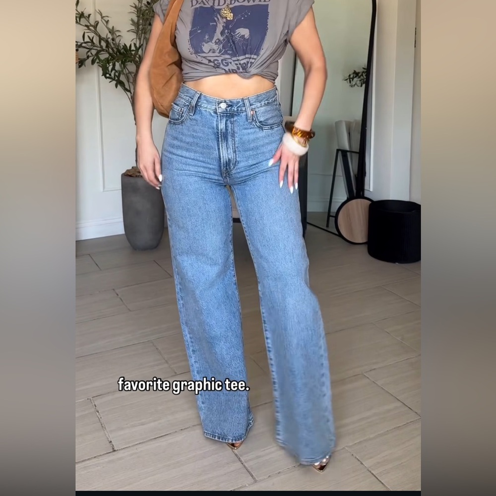 Levi’s Ribecage Wide Leg Jeans 30x32